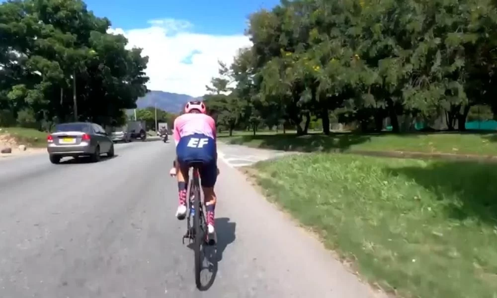 Μια ημέρα ενός ποδηλάτη στους δρόμους της Κολομβίας